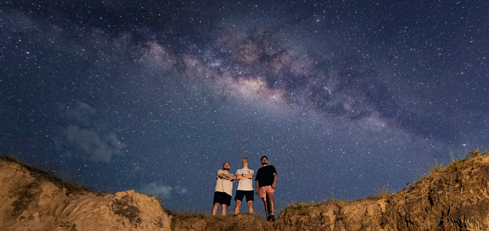 Vía Láctea sobre el Desierto de la Tatacoa durante una noche de astrofotografía
